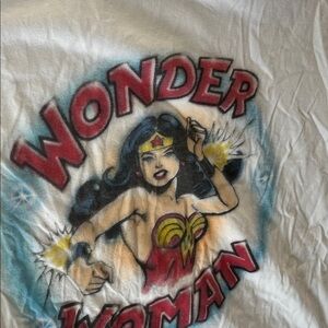Wonder Woman Graphic T-Shirt Size XL